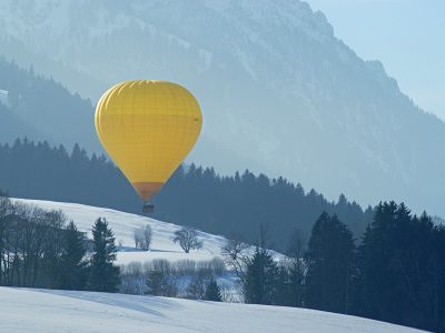 Come organizzare un volo in mongolfiera sulle Alpi