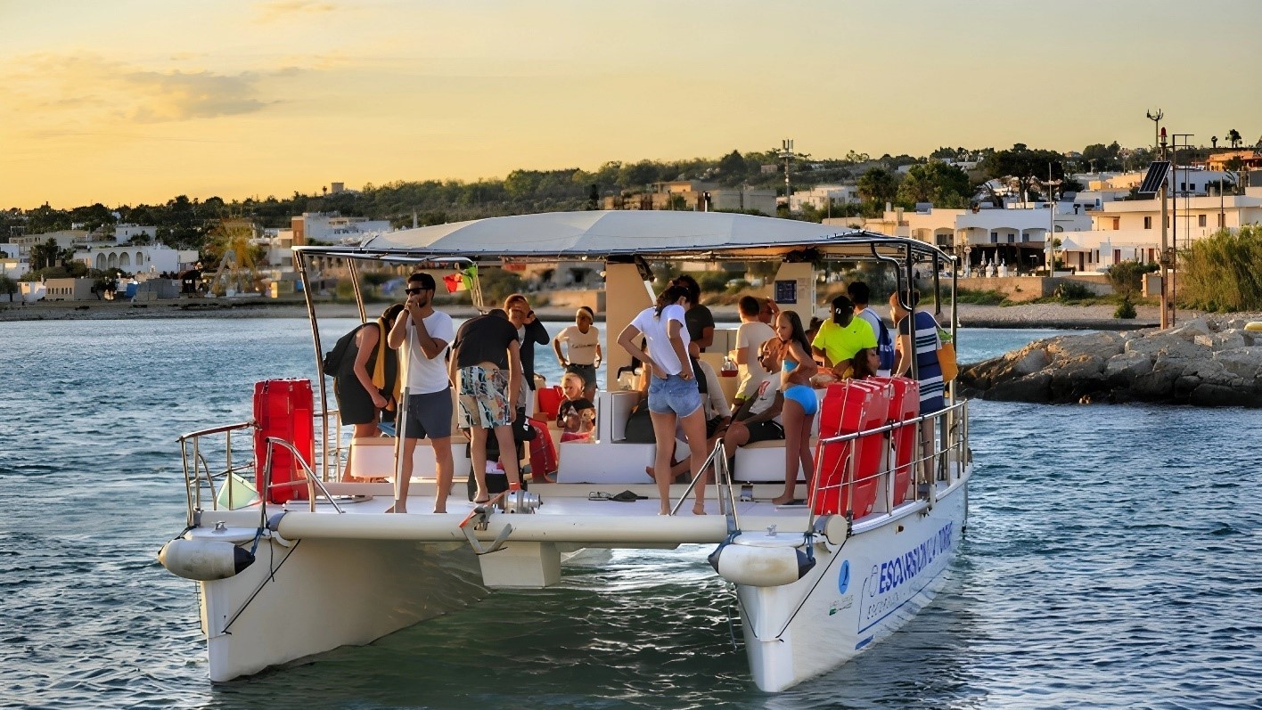 Gita in catamarano nel Salento