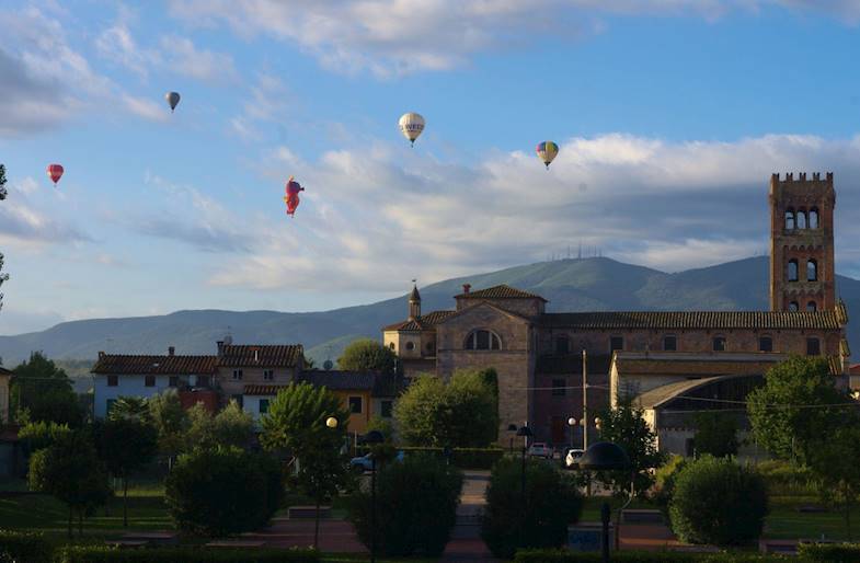 Giro in Mongolfiera a Lucca