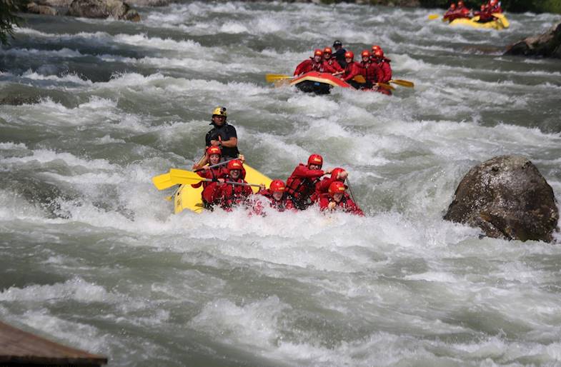 Rafting in Trentino sul fiume Noce