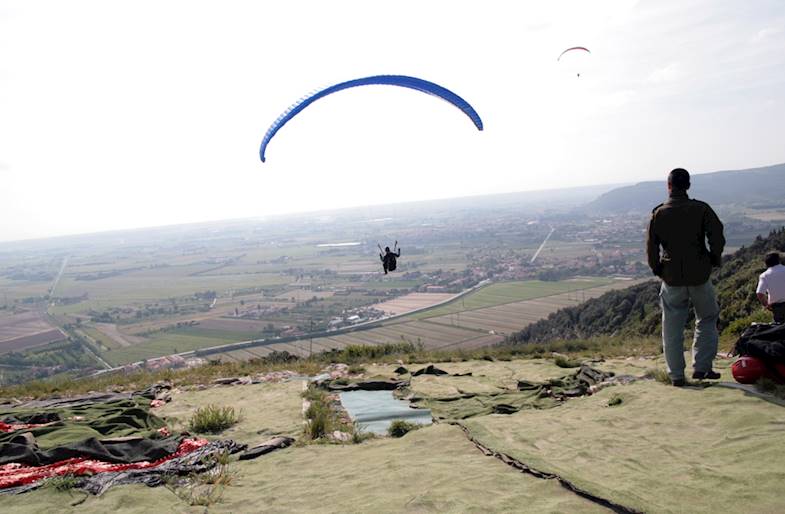 Volo in Parapendio Pisa