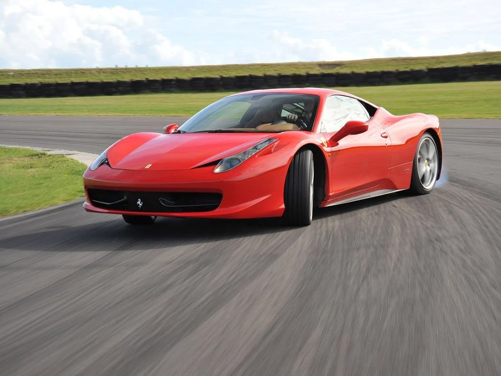 Giro in Ferrari a Roma: come e dove prenotarlo