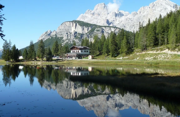 Chalet Lago Antorno alle Tre Cime di Lavaredo