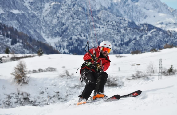 Corso di Snowkite a Tonale in Trentino