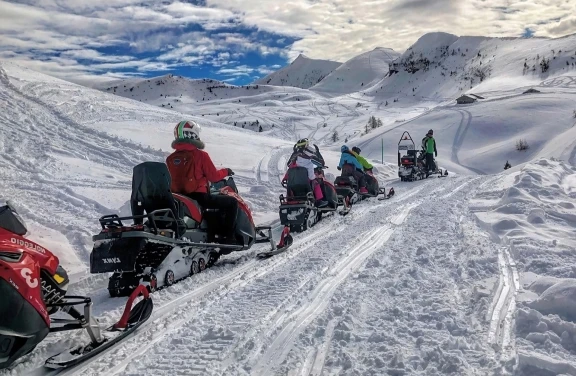 Escursione in Motoslitta a Montecampione