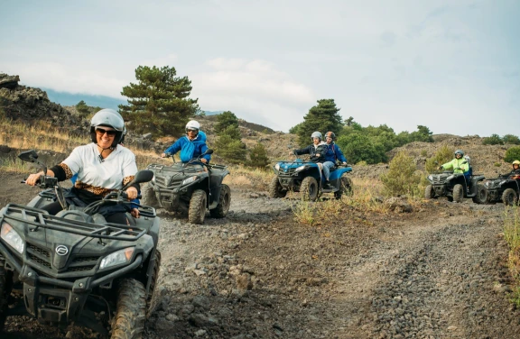 Escursione in Quad di 1 ora  30 minuti sull'Etna