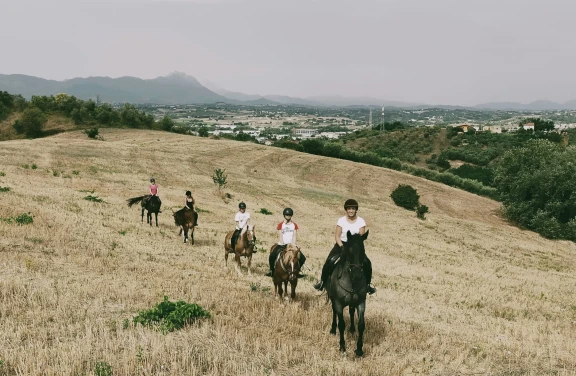 Lezione e Passeggiata a Cavallo vicino Pescara