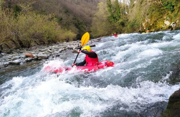 Packrafting al Ponte del Diavolo a Bagni di Lucca