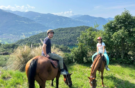 Passeggiata a Cavallo privata di Coppia al Lago Moro