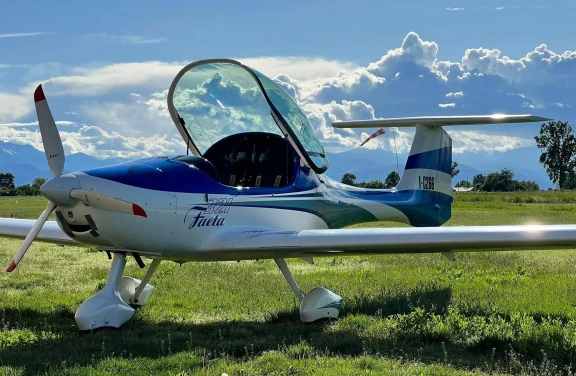 Prova di Pilotaggio su Ultraleggero vicino Cuneo