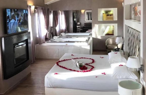 Soggiorno di Coppia in Franciacorta con Jacuzzi in Camera