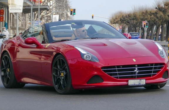 Test Drive su Ferrari California a Roma