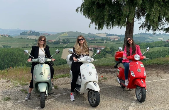 Tour della Franciacorta in Vespa con Degustazione