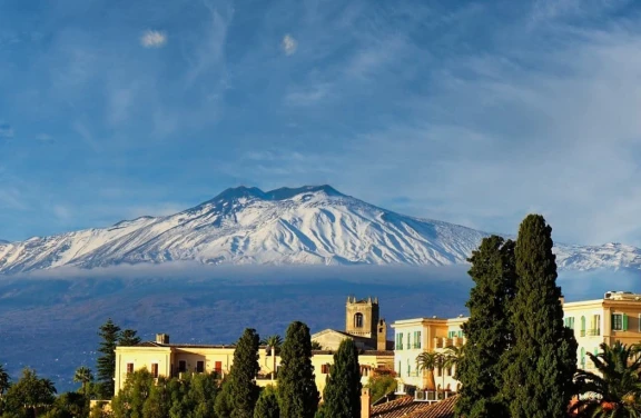 Tour dell’Etna con Pranzo in un Ristorante vista Mare