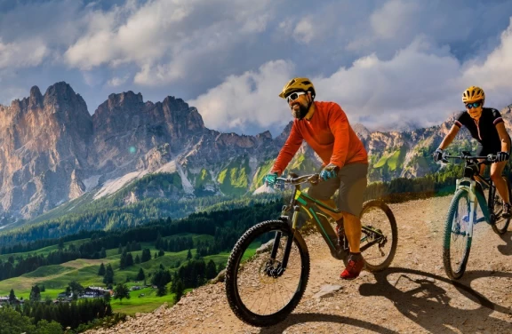 Tour in E-Bike al Passo del Tonale in Trentino