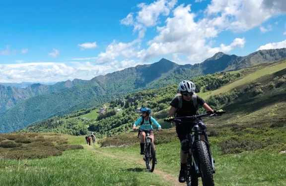 Tour in E-Bike con Vista sul Monte Rosa in Valsesia Tour in E-Bike con Vista sul Monte Rosa in Valsesia