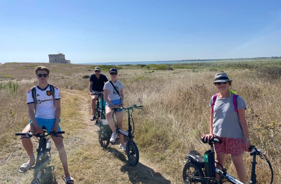 Tour in E-Bike e Snorkeling a Torre Guaceto in Salento