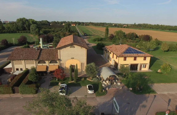 Vivi un'Azienda agricola Modenese