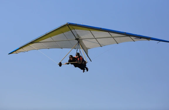 Volo in Deltaplano a Laveno sul Lago Maggiore