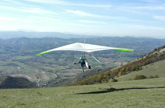 Volo in Deltaplano sul Monte Cucco in Umbria