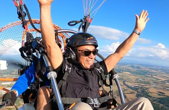 Volo in Parapendio a Motore nella campagna Romana