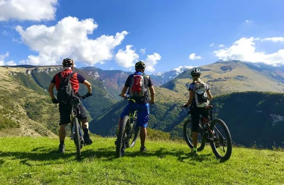 E-Bike Tour nei Borghi del Parco Nazionale della Majella Liveinup