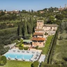 Soggiorno di Coppia con Wine Experience a San Gimignano