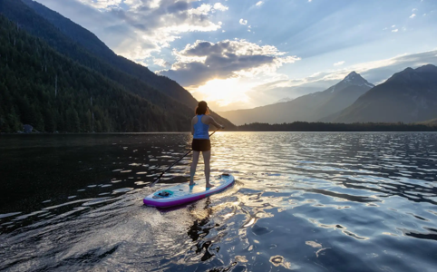 Escursione in Sup elettrico con brindisi sul Lago di Como