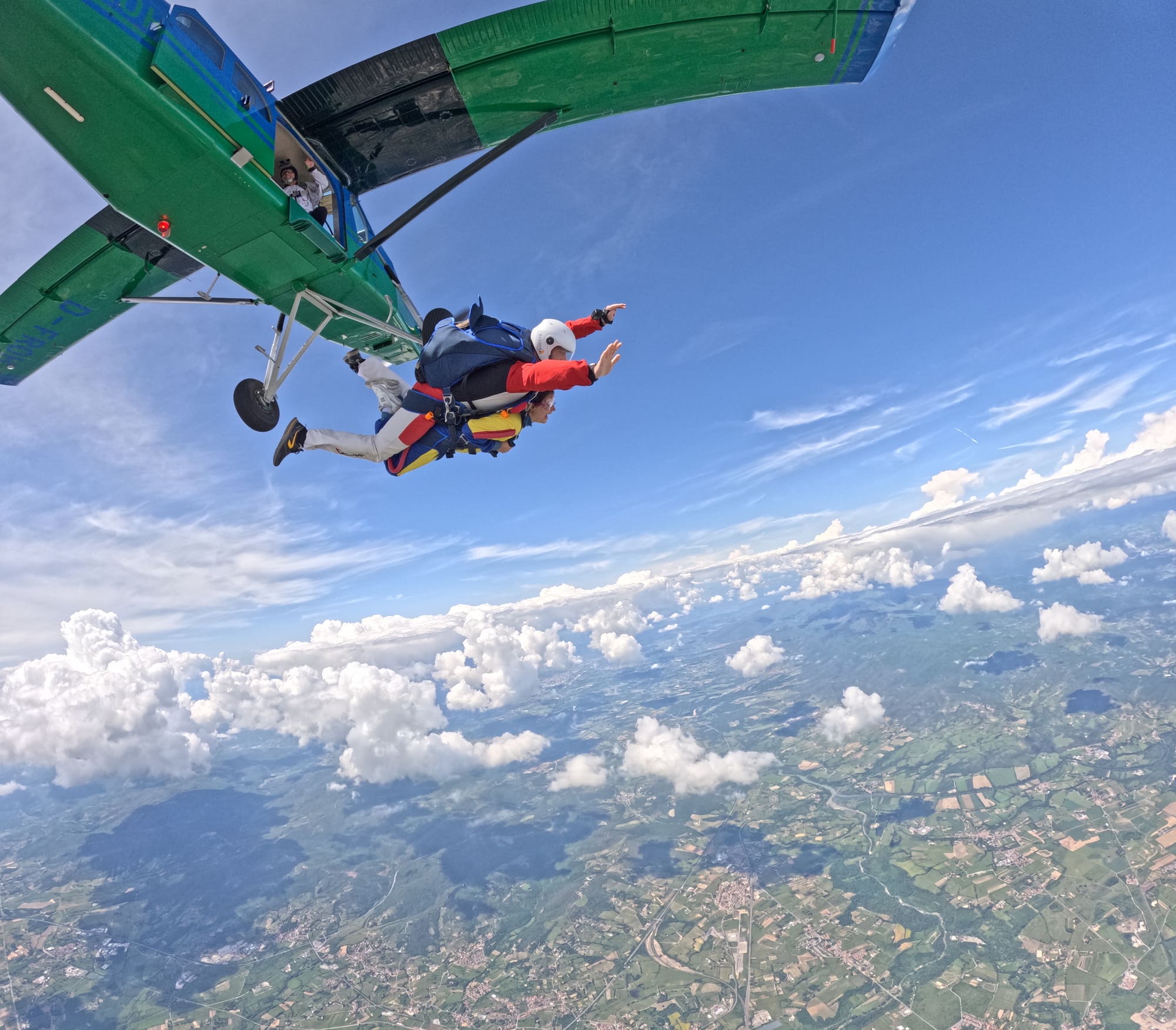 Lancio tandem con paracadute ad Arezzo