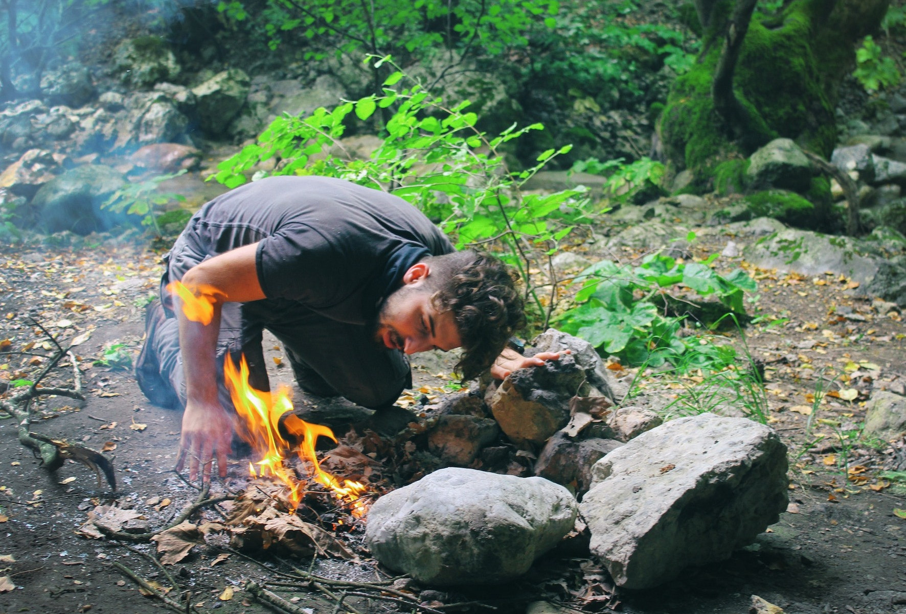 Corso di Sopravvivenza nella Valle di Adrara vicino Bergamo