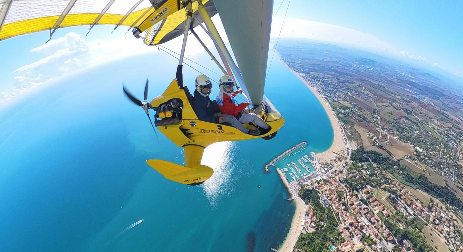 Deltaplano a Motore sul Conero nelle Marche