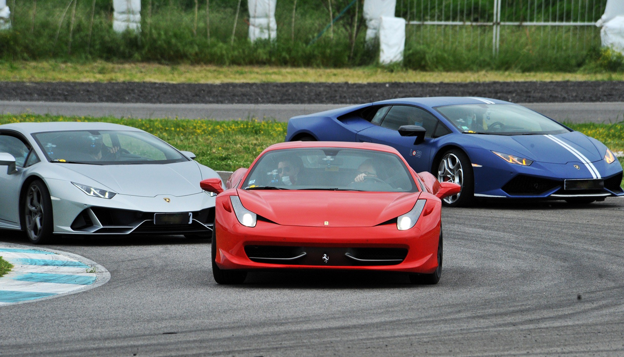 Giri in pista su Supercar a Ottobiano