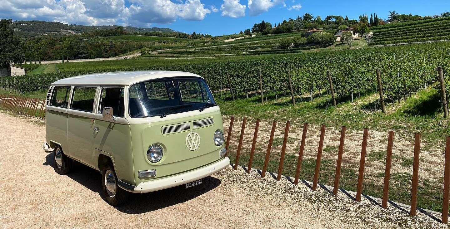Noleggia un Pulmino Volkswagen T2 in Valpolicella