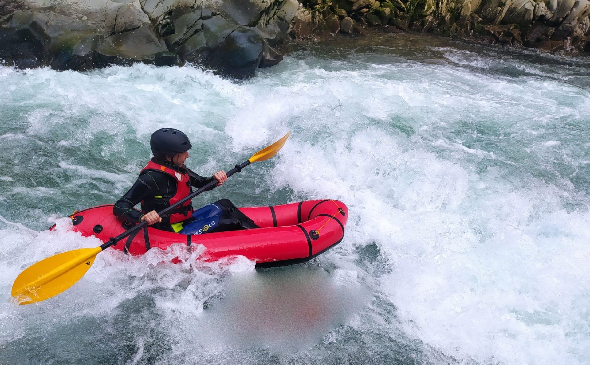 Packrafting a Bagni di Lucca sul Torrente Lima