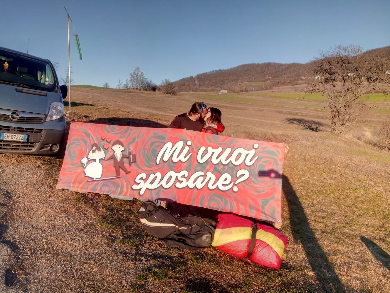 Promessi Sposi in Parapendio a Torino