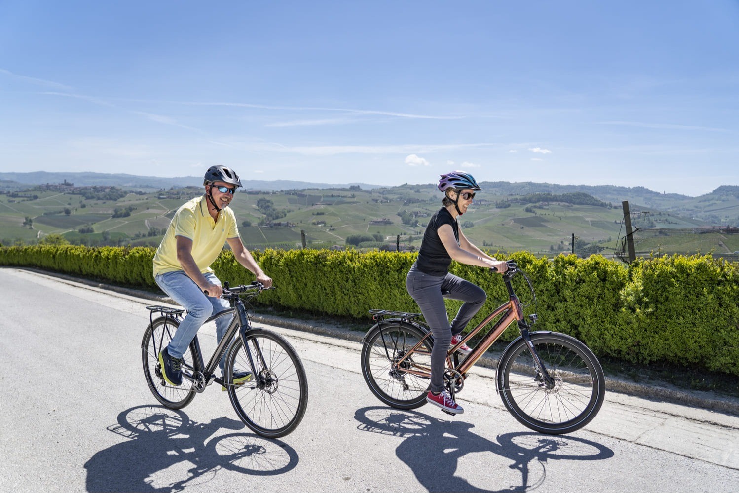 Self E-Bike Tour con Visita in Cantina e Degustazione nelle Langhe