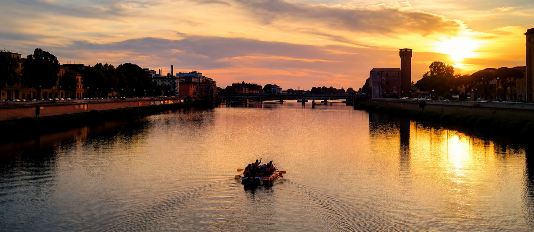Soft Rafting Urbano sull'Arno a Pisa