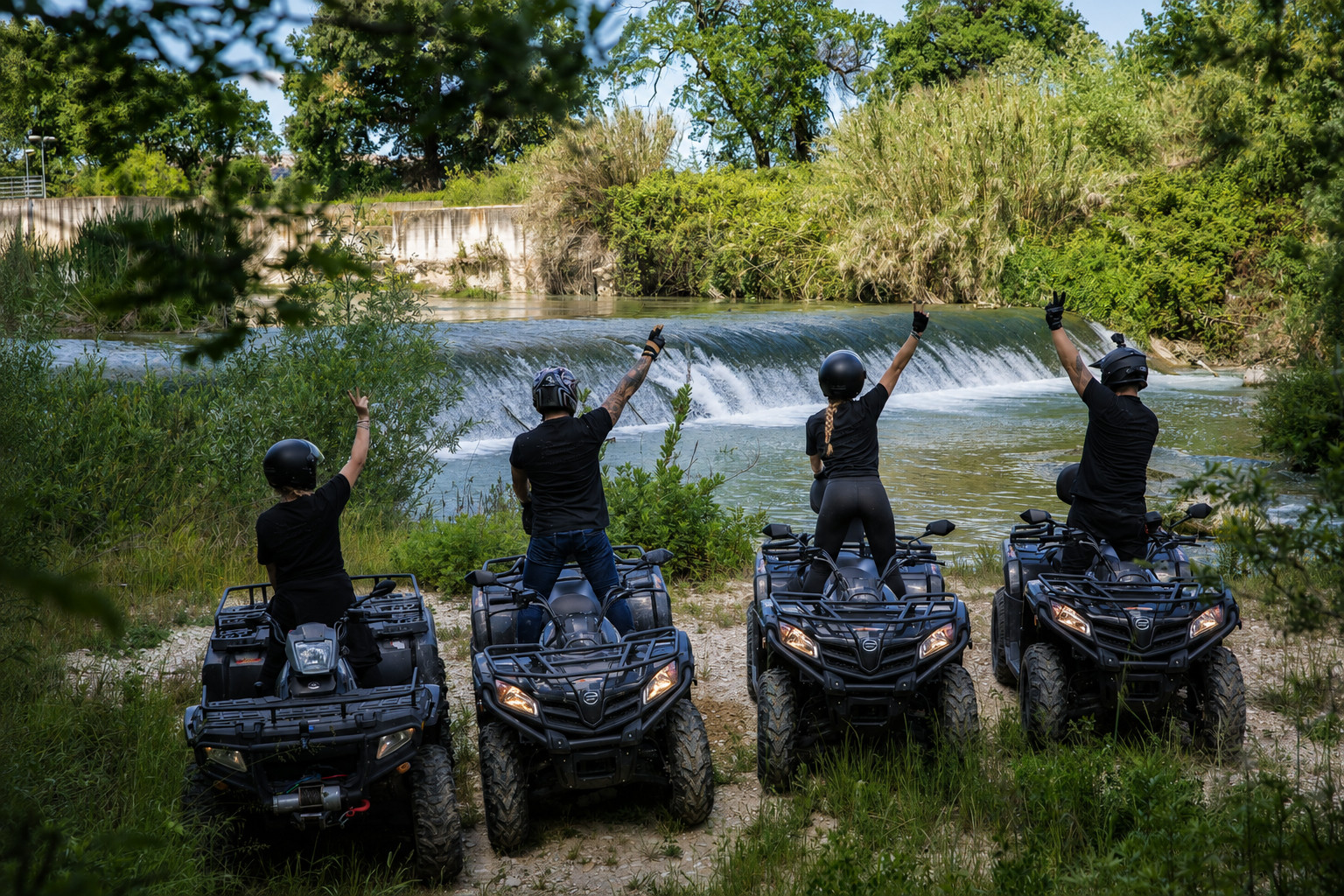 Tour in Quad in provincia di Macerata con sosta bagno