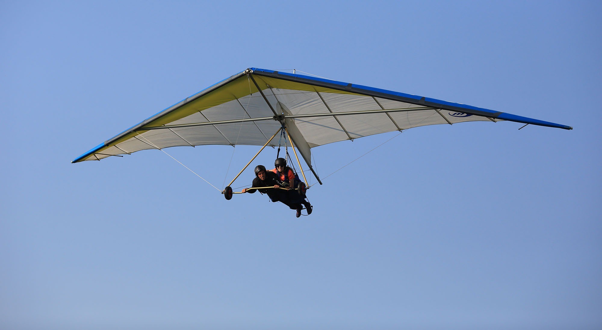 Volo in Deltaplano a Laveno sul Lago Maggiore