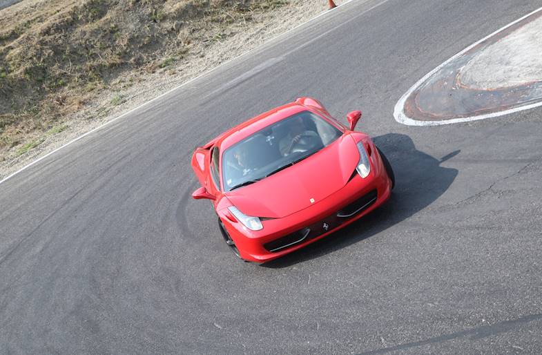 Test Drive su Ferrari 458 in Lombardia